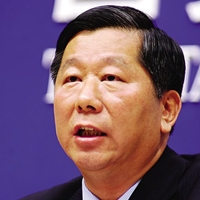 郭树清接替尚福林出任证监会主席