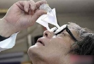 日本珍道具社团展示漏斗眼镜