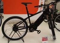 GRACE推出的电动自行车。新华08网 王婧 摄