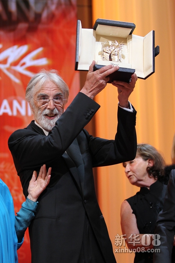 戛纳电影节闭幕颁奖现场精彩瞬间