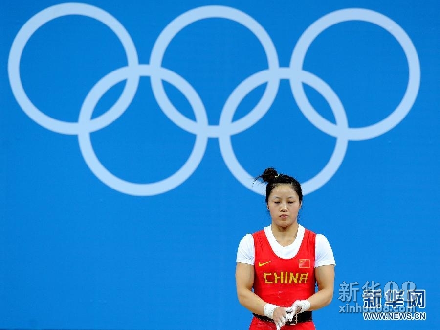 伦敦奥运会举重周俊无缘奖牌高清组图