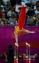  7月30日，中国选手郭伟阳在双杆比赛中。当日，在伦敦奥运会体操男团决赛中，中国队以275.997分的成绩成功卫冕。新华社记者戚恒摄  