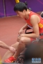 8月7日，中国选手刘翔受伤后，被工作人员用轮椅推出赛场。当日，刘翔在伦敦奥运会田径男子110米栏预赛中摔倒，无缘晋级。新华社记者陈晓伟摄 