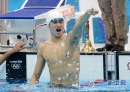 8月4日，中国选手孙杨在获胜后庆祝。当日，在2012伦敦奥运会男子1500米自由泳决赛中，中国选手孙杨以14分31秒02的成绩获得冠军，并打破世界纪录。新华社记者李钢摄