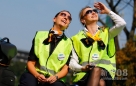 9月4日，在德国法兰克福，两名汉莎航空的空乘人员参加罢工。新华社/路透