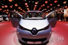 这是9月27日在法国巴黎举行的2012巴黎国际车展媒体日上拍摄的雷诺新型电动车ZOE。新华社记者高静摄