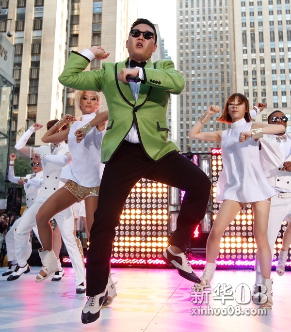 这是韩国歌手psy(朴载相)的歌曲《江南style》所创造的纪录.