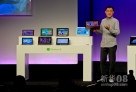 10月23日，微软大中华区Windows产品部总经理韦青在介绍Windows 8操作系统。新华社发 