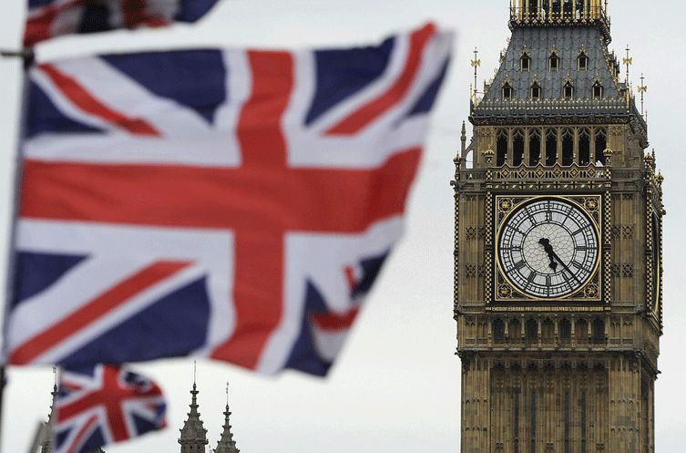 IMF说英国“脱欧”长期影响为负面