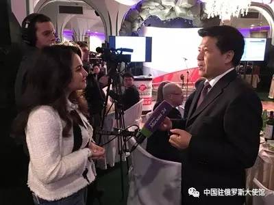 李辉大使接受“莫斯科－24”频道采访　　