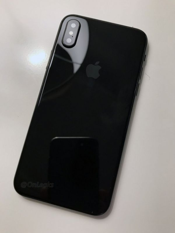 苹果富出新高度iphone8丑出新高度