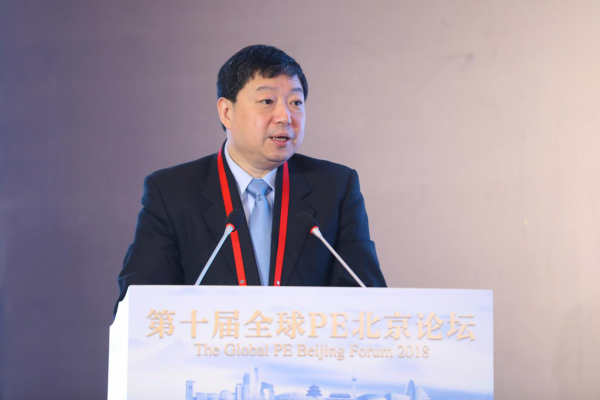 5中国证券投资基金业协会党委书记、会长洪磊