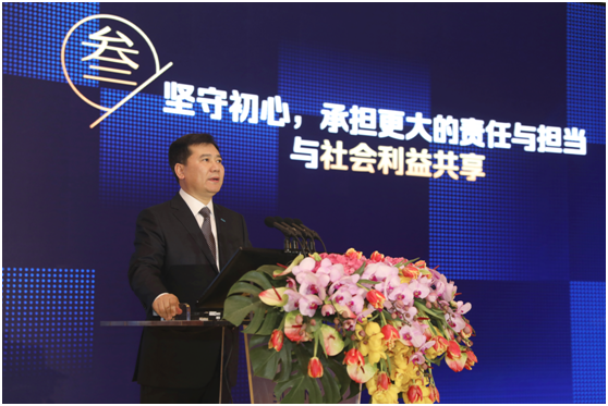 1月15日，苏宁控股集团董事长张近东在苏宁“年终大赏”上讲话