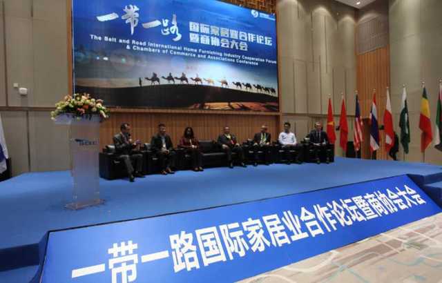 一些国家的代表探讨国际合作交流