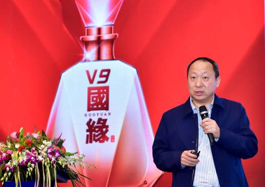 中国白酒首席品酒师、中国白酒大师、今世缘酒业副董事长、副总经理吴建峰博士在第100届全国糖酒商品交易会期间阐述国缘V9的高端价值。
