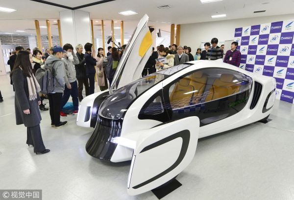2018年12月11日，日本大阪大学展示一款新型高分子材料电动车。（视觉中国）