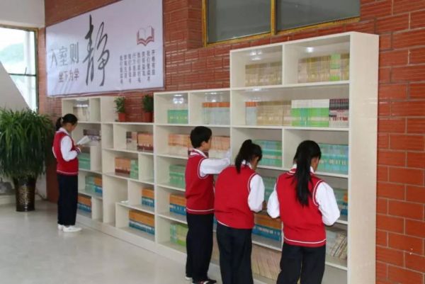 世界读书日,“益”起给山区孩子捐本书1