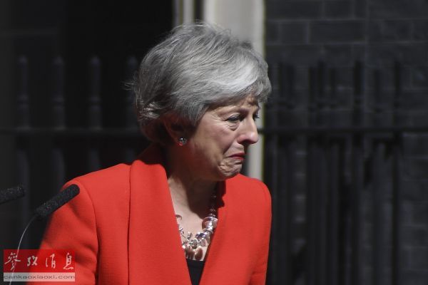 5月24日，在英国伦敦唐宁街10号首相府，英国首相特雷莎&middot;梅宣布她将于6月7日辞去保守党领导人一职。(新华社发 阿尔贝托&middot;佩扎利摄）