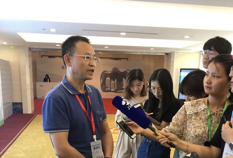 杭萧钢构股份有限公司副总裁尤匡宝接受专访