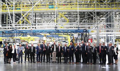 参观恒大新能源汽车天津生产基地