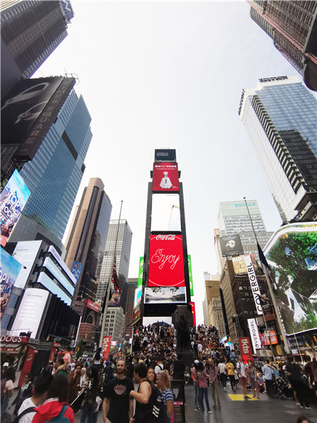 国缘V9形象宣传片“点亮”美国纽约时代广场，备受关注。