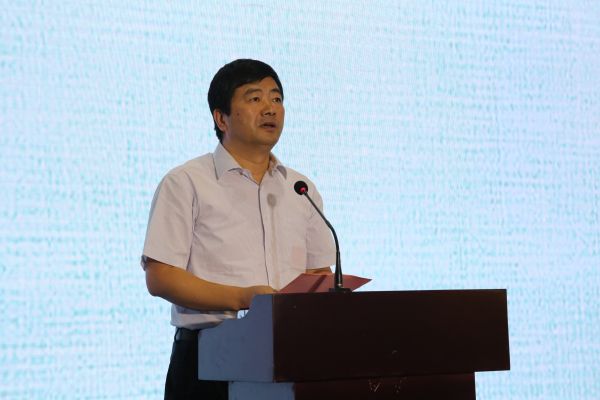 广西壮族自治区人民政府副主席方春明在开幕式上讲话