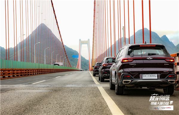 穿越坝陵河大桥,感受贵州高山峡谷的独特魅力