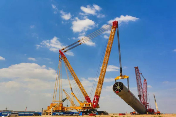“全球第一吊”徐工4000吨级履带起重机施工