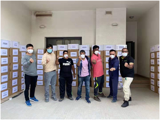 中联重科迪拜子公司员工齐心协力打包医疗防护物资