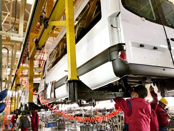 江淮汽车全力组织抗疫所需生产