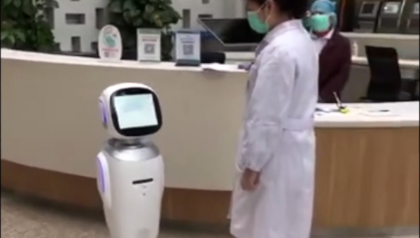 科沃斯商用疫情防控机器人在苏州五院