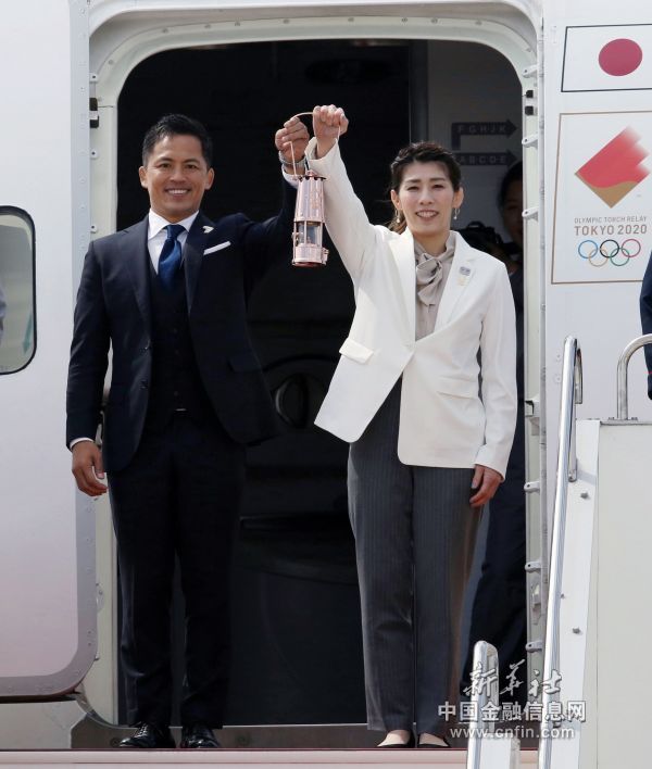 东京奥运会圣火抵达日本