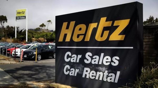 资料图片：美国旧金山南部的一处赫兹公司车辆租售点。