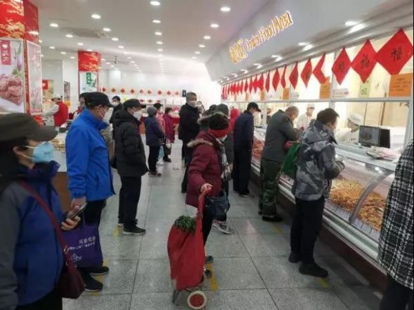 北京稻香村店内贴起“一米线”