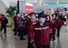 今天山东、四川医疗队再次机场相遇，带着胜利的骄傲！江湖再见！